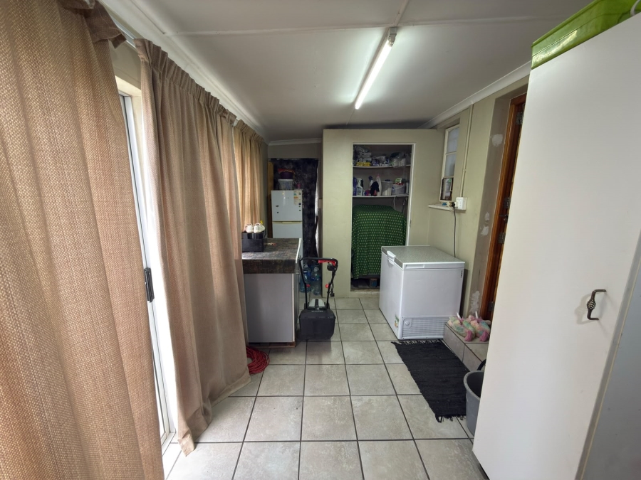 4 Bedroom Property for Sale in Rouxpark Western Cape